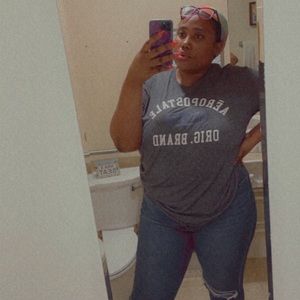 Meet your Posher, Santae